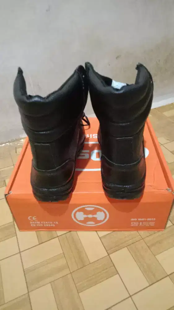 Sepatu Safety Dr osha 2311