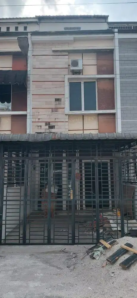 Dijual / Disewakan town square rumah jl. Bakti luhur Helvetia