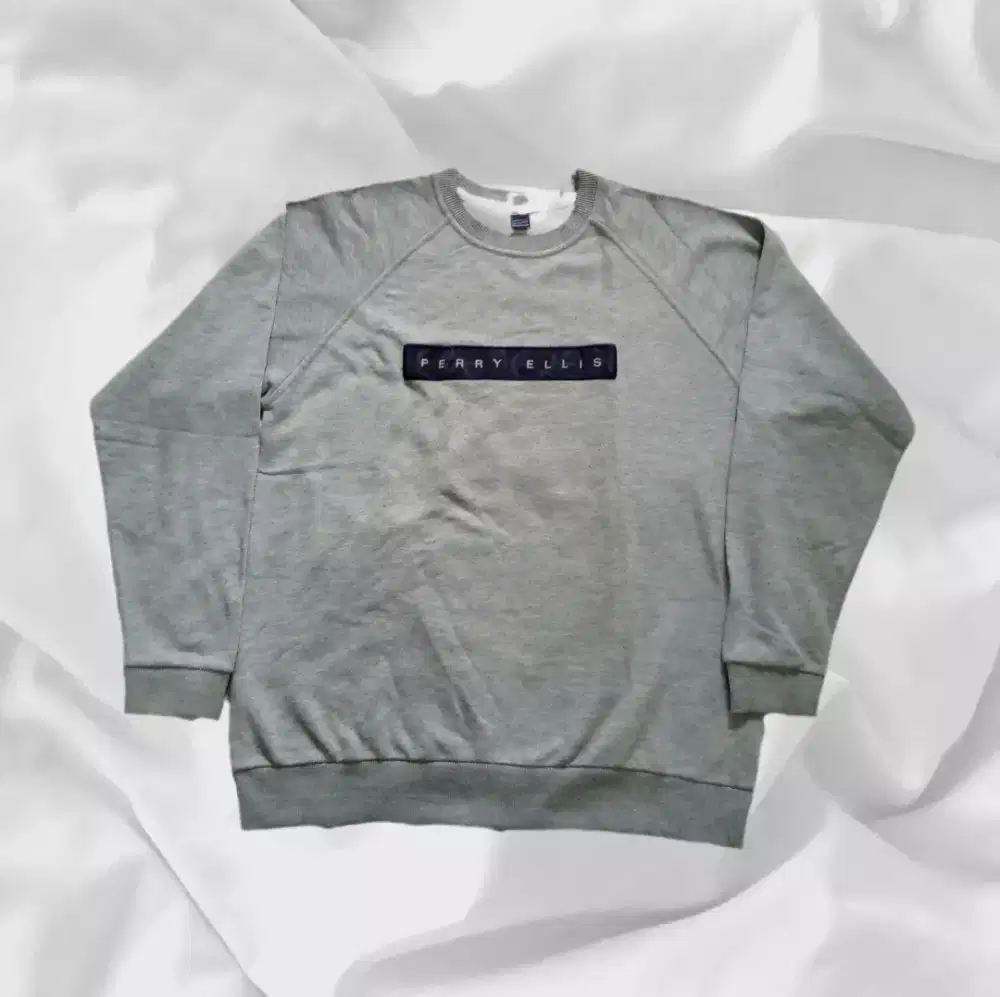 Sweater Crewneck Vintage 90s Perry Ellis Spell Out Logo