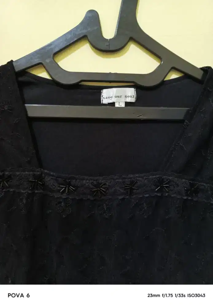 Baju wanita serba 20