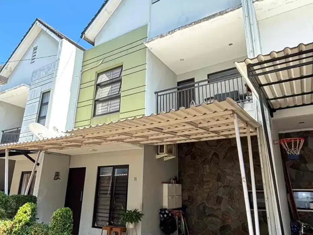 Rumah Murah Tingkat Cluster 900jtan Jalan Kaki ke Stasiun Sudimara Bintaro Nego BU