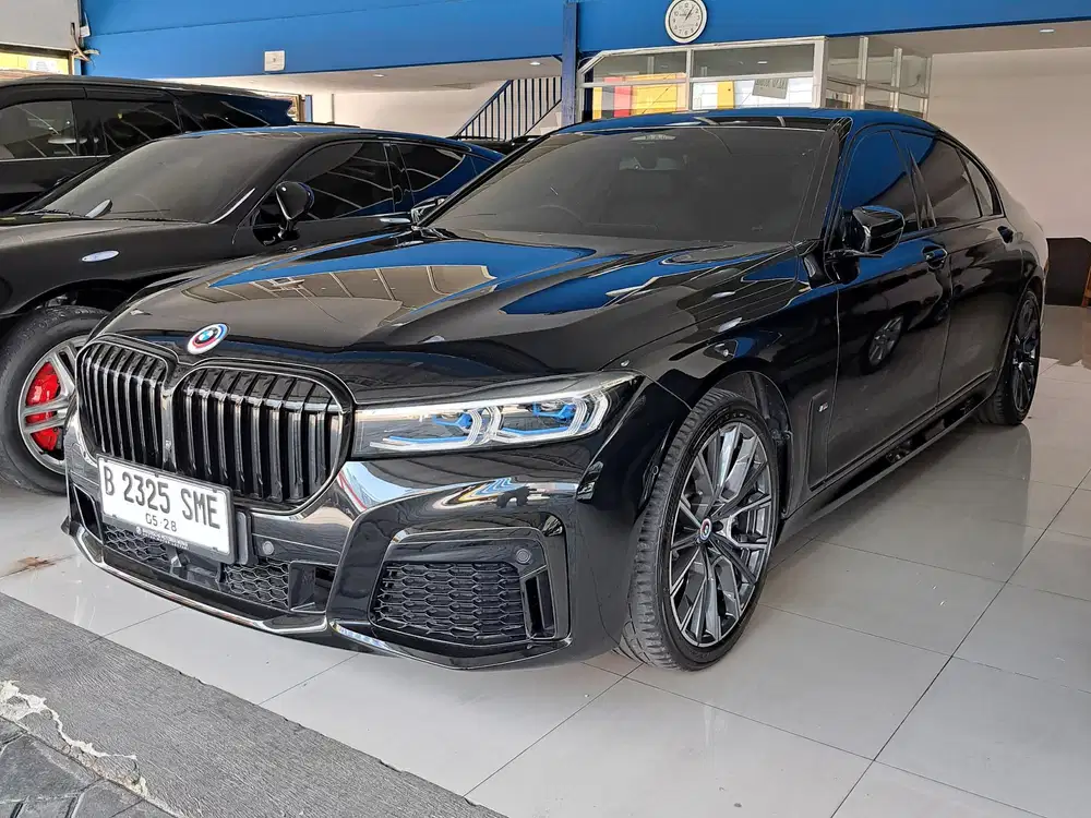 BMW 730 Li [ 12RB MILES ] 2022