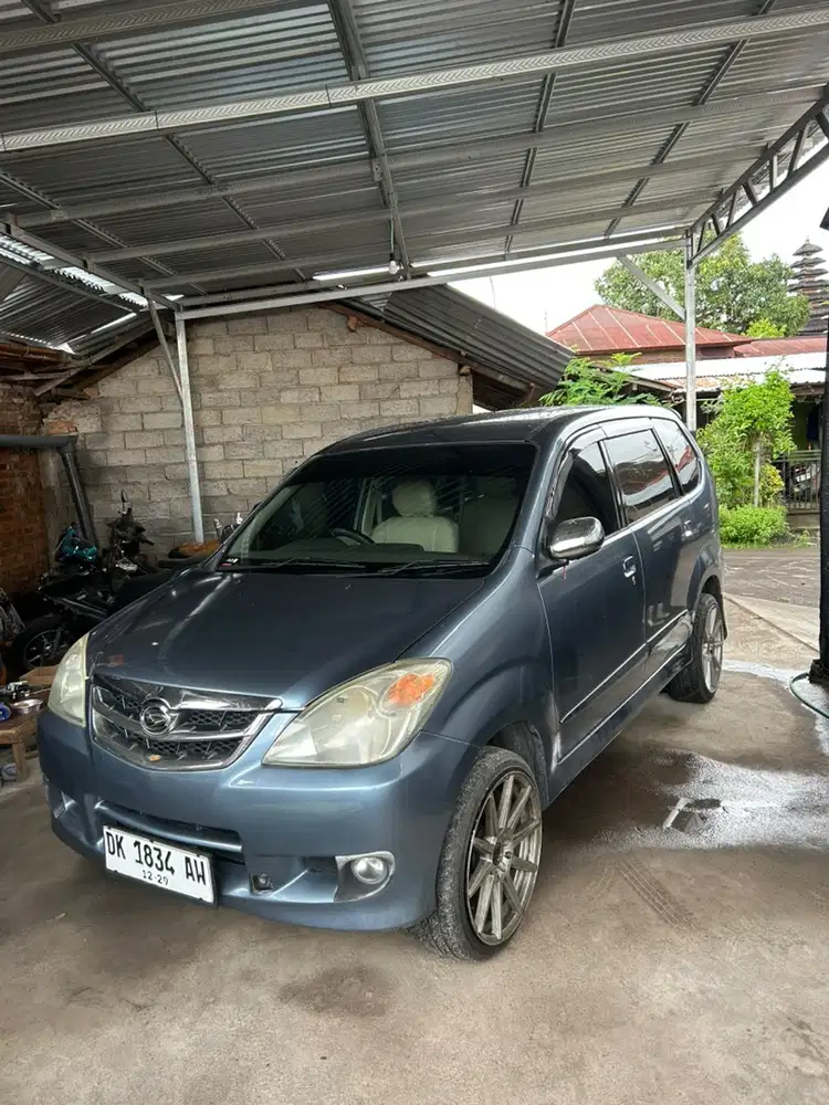 Daihatsu Xenia 2009 Bensin