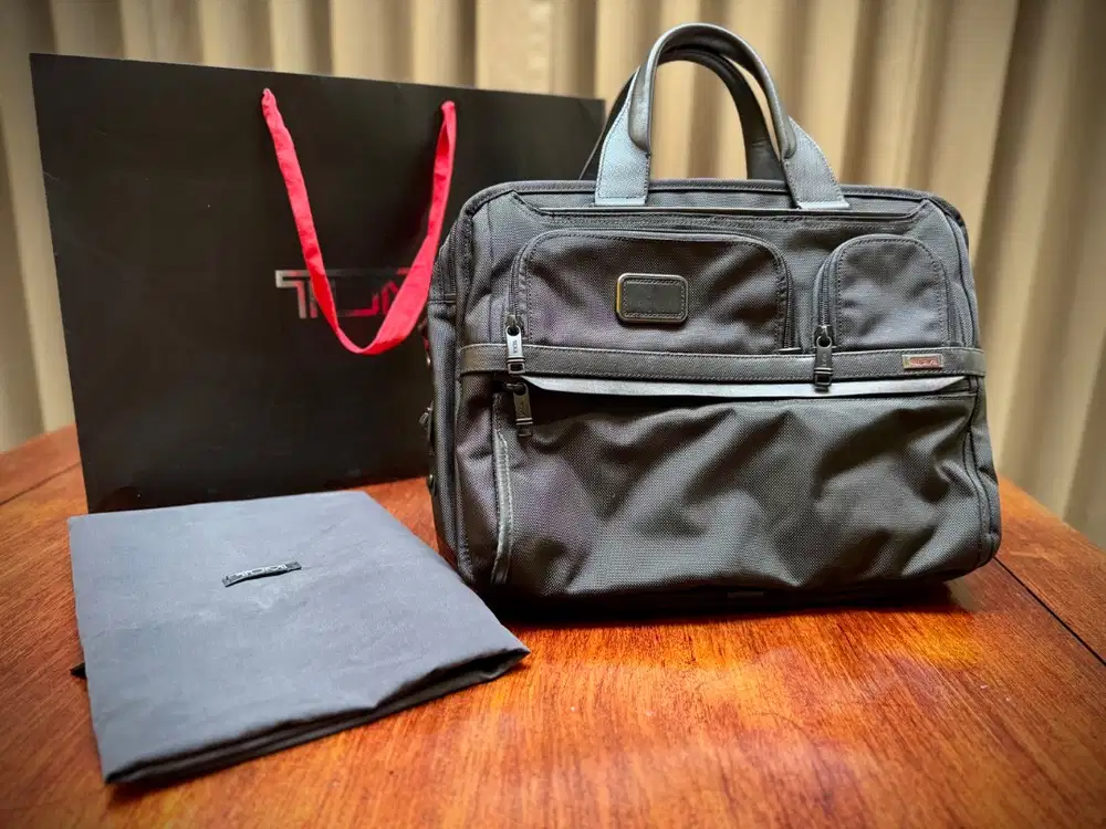 TUMI ALPHA EXP ORGANISOR LAPTOP BRIEFCASE (TUM02603141D3)
