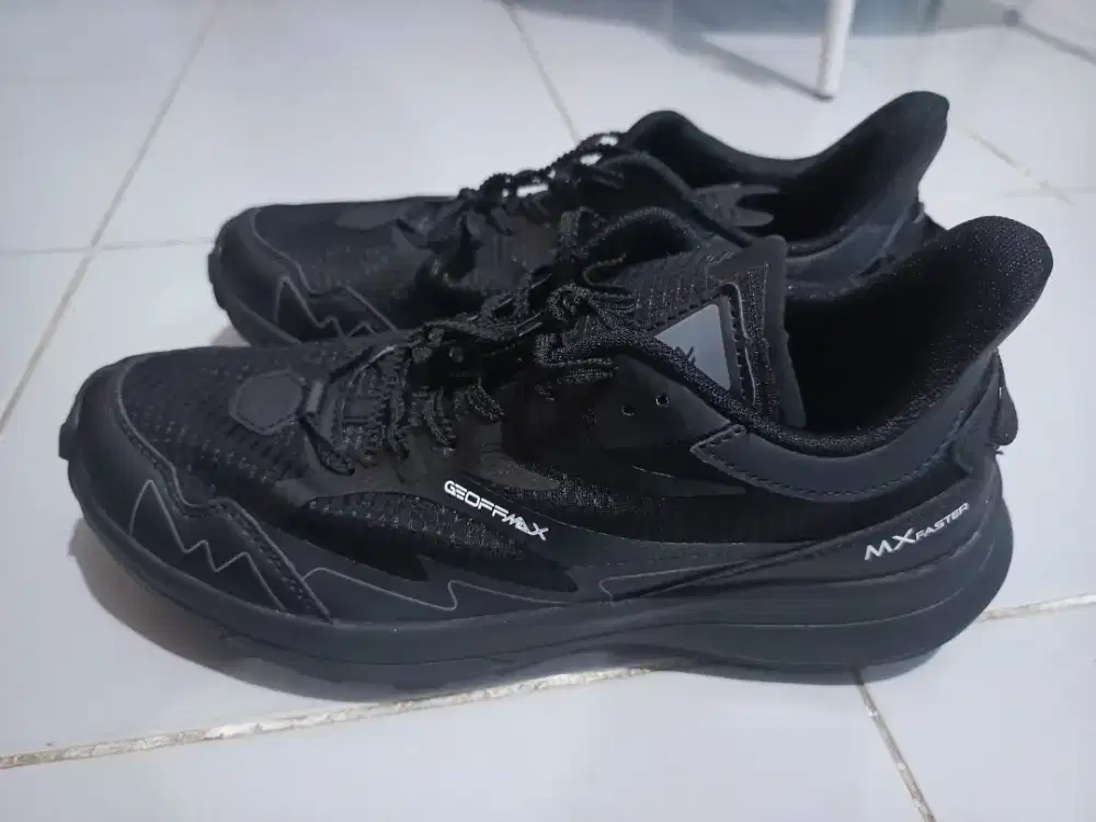 Sepatu Trail Run / lari / treking / tracking Geoff Max Mulus Banget