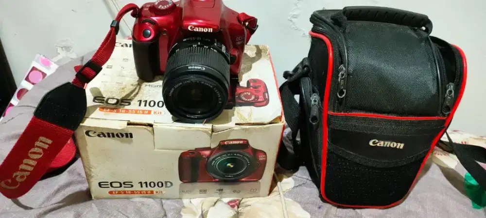 Jual kamera canon EOS 1100D
