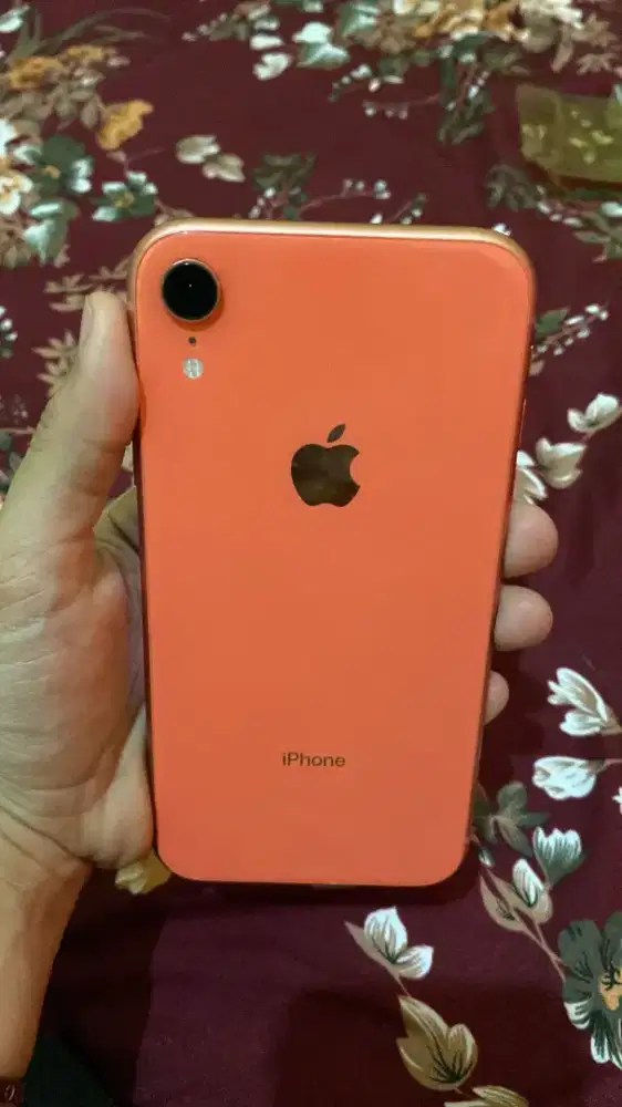 Jual i phone XR 64 gb