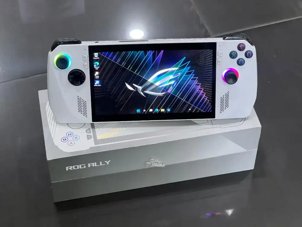 ASUS ROG ALLY RC71L - AMD RYZEN Z1 -RAM16GB - SSD512GB - GARANSI RESMI