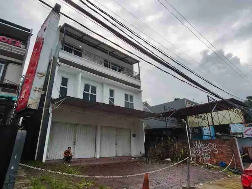 Disewakan 2 ruko gandeng 3 lantai di area strategis Pandu raya Bogor
