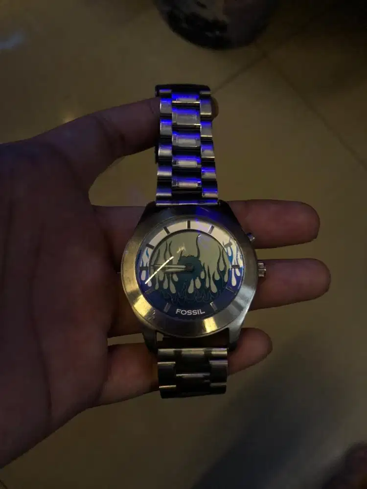 Fossil Big tic BLuE flame,