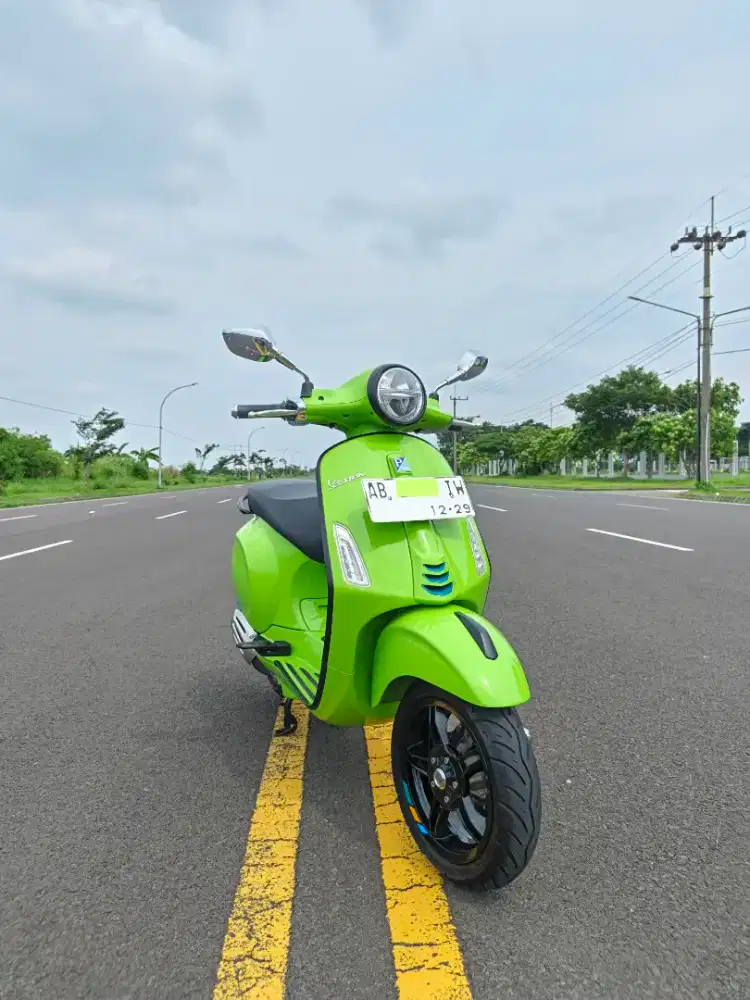 Vespa primavera Low km