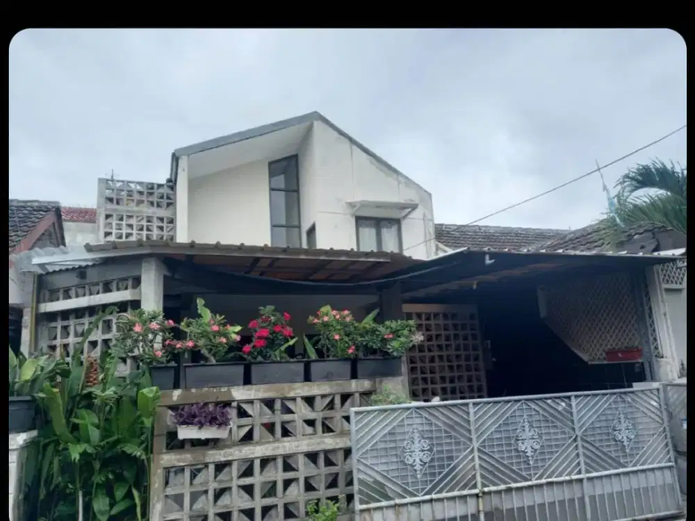 Jual rumah siap huni dekat Taman Mahoni Pondok Pekayon Indah Bekasi Selatan (sangat murah)