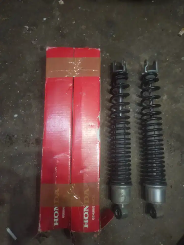 Shockbreaker belakang pcx ori