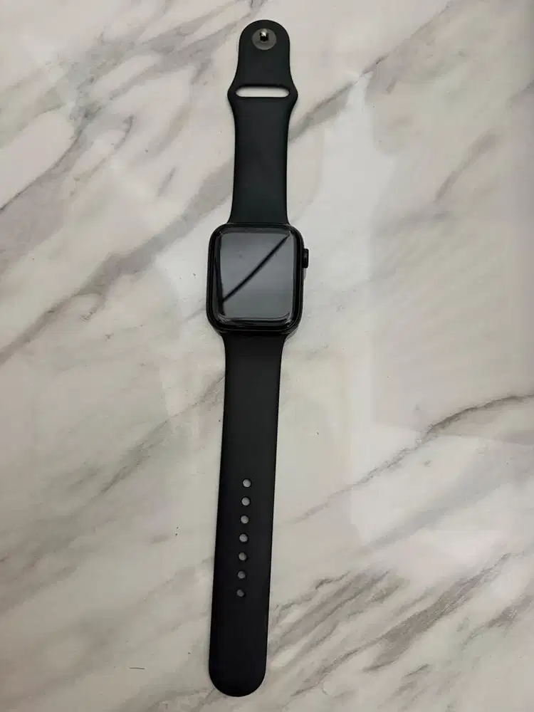 Apple Watch SE 44mm Bonus Huawei magic watch