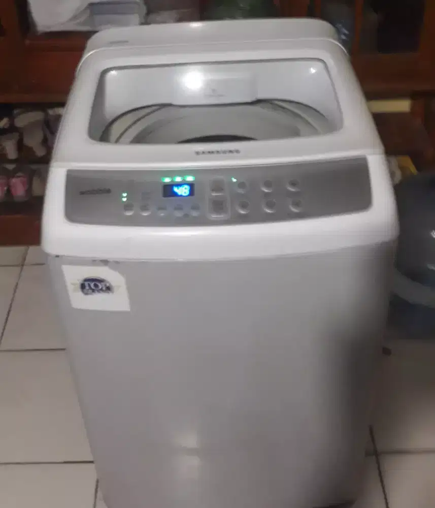 mesin cuci SAMSUNG full otomatis masih bagus normal banget