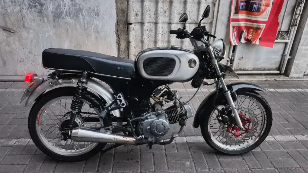 Motor cutom ss komplit