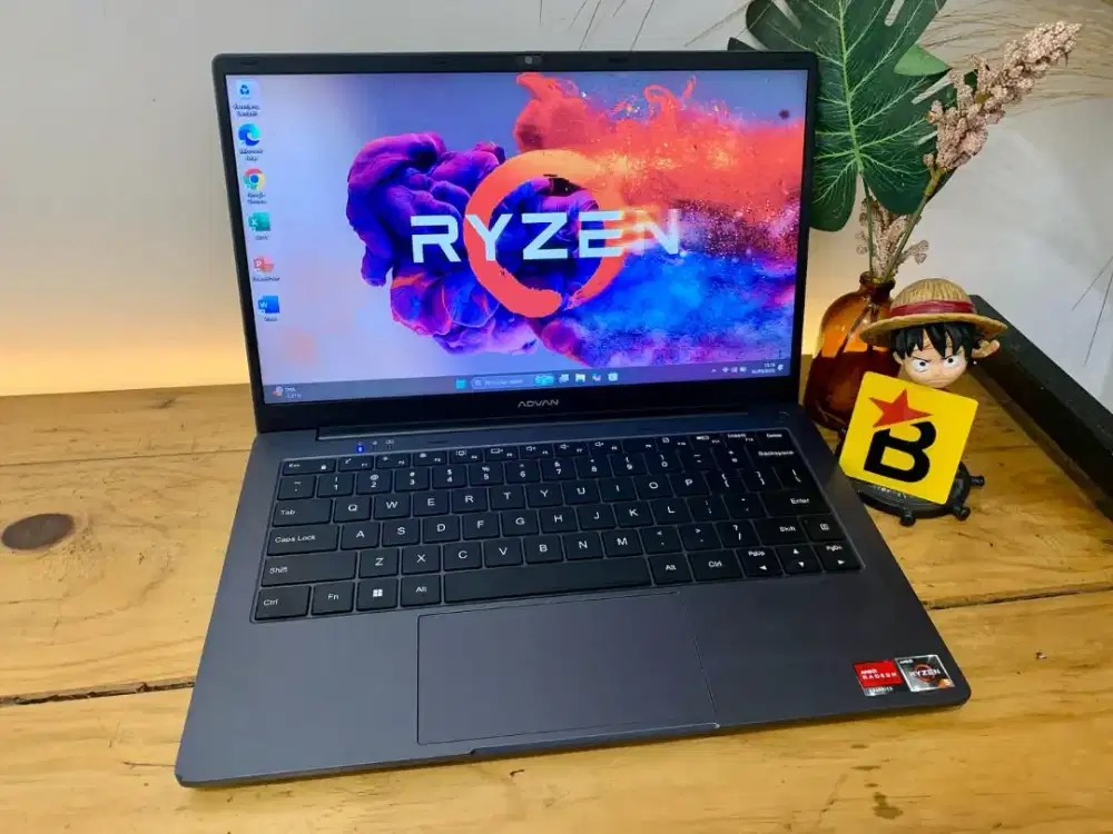 LAPTOP AMD RYZEN 5 RAM8GB SSD256GB FOR GAMING&DESAIN GRAFIS MULUS