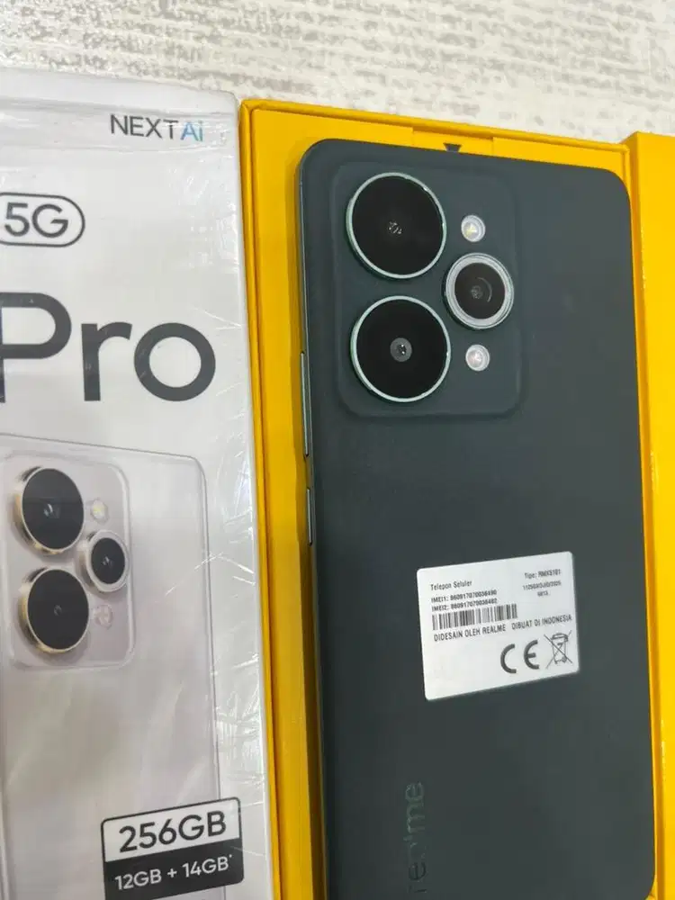 Reelme 15 pro 5g ram 12/256gb like new