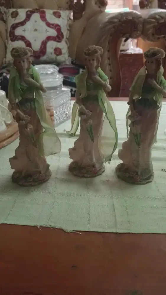 Pajangan patung clasic none belanda