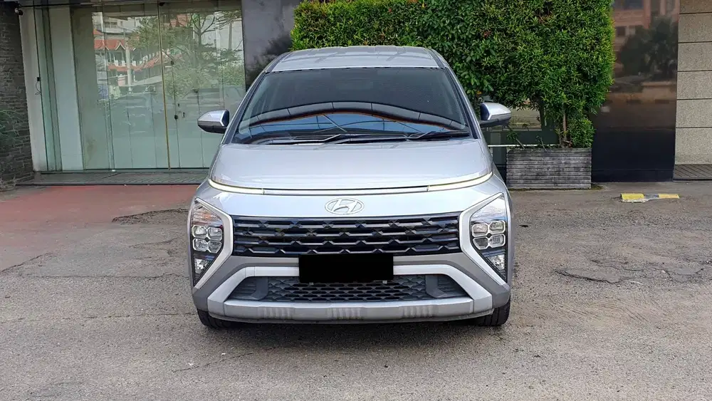Hyundai Stargazer Trend Essential AT Abu 2023 Like New Record Garansi