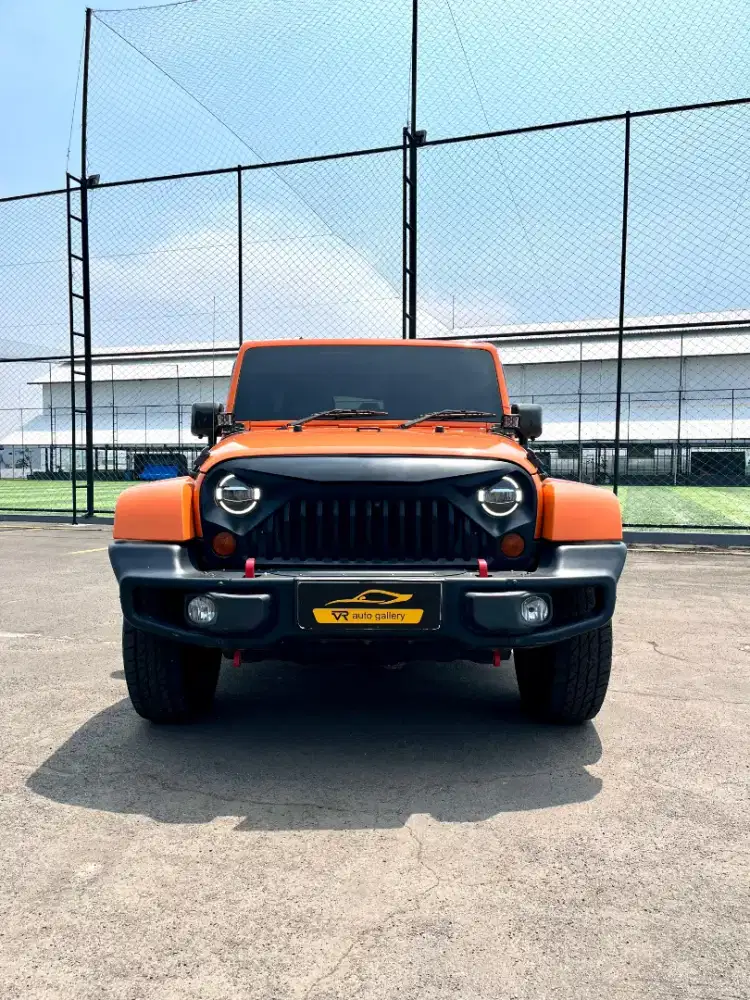 Jeep Wrangler Sahara 3.6

Nik 2013