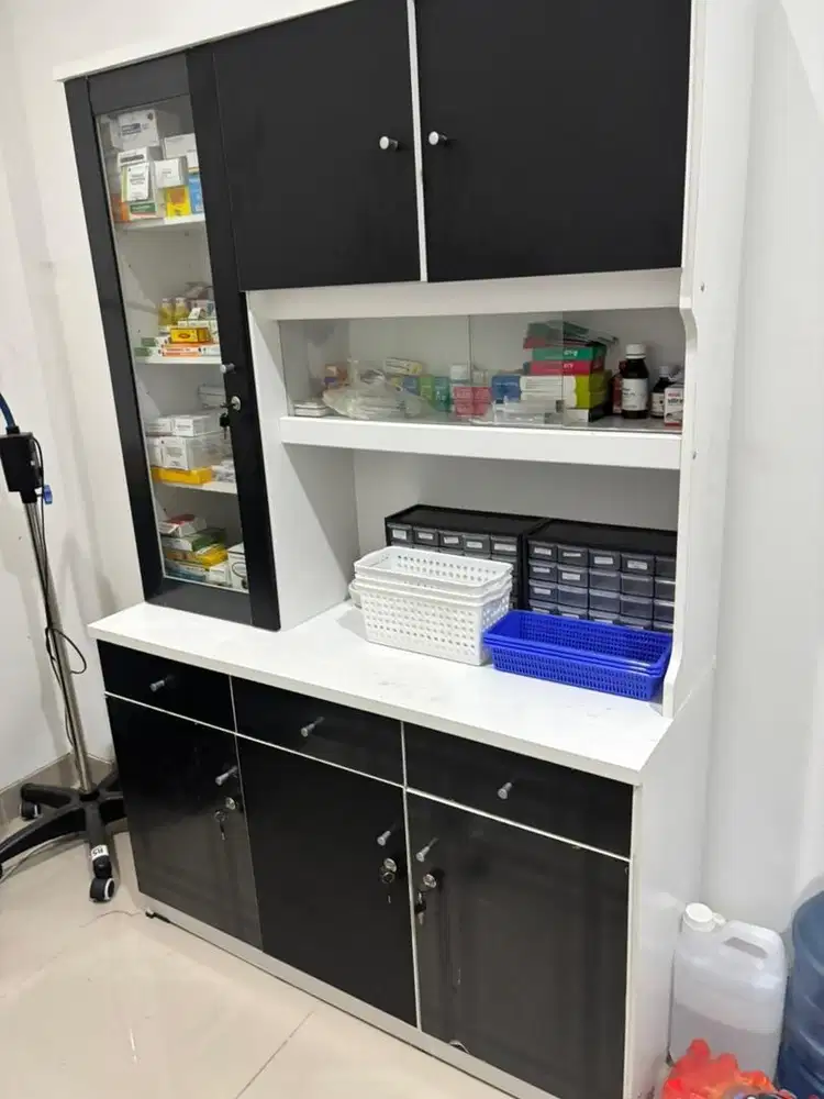 Lemari / lemari kitchen