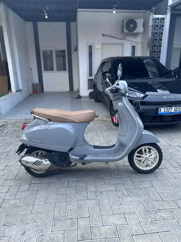 VESPA LX IGET 125 2025 KILOMETER 900 PERAK ANTIK