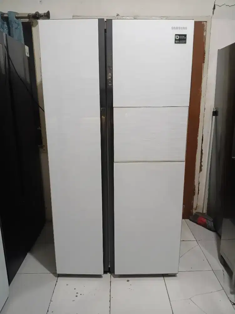 Dijual kulkas side by side samsung mulus