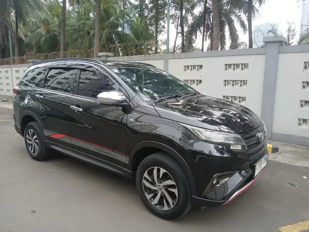 Toyota all new rush G matic 2018 hitam tangan 1 pribadi terawat