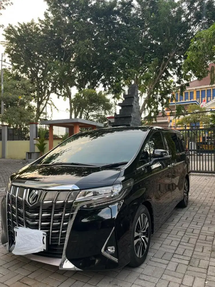 Mobil pribadi KM 50.000