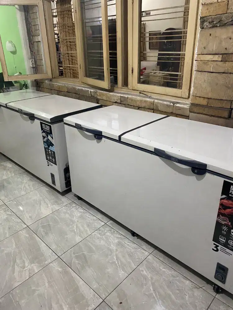 DIJUAL FREEZER BOX GEA AB-600 BEKAS