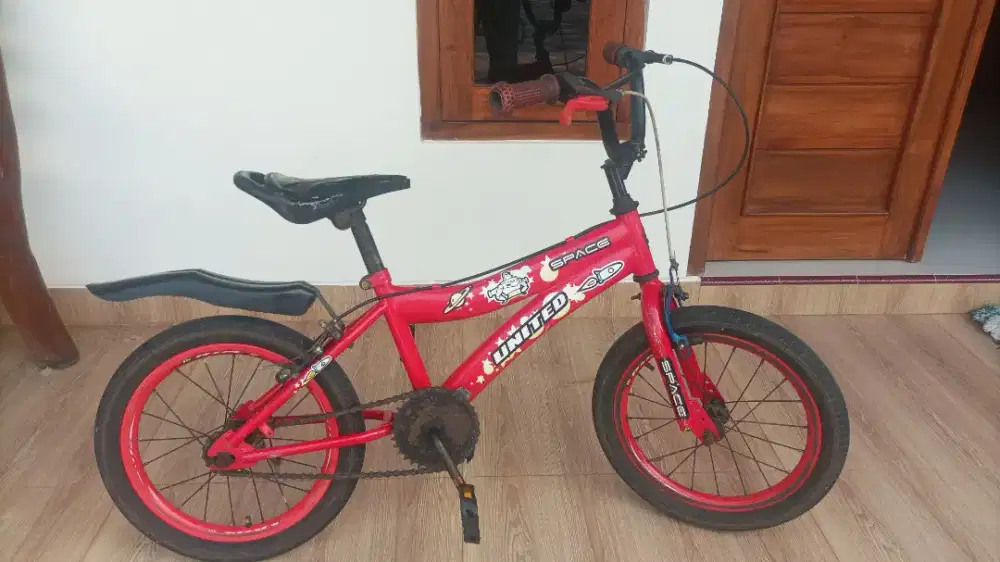 Sepeda anak United space ukuran 16 siap gowes