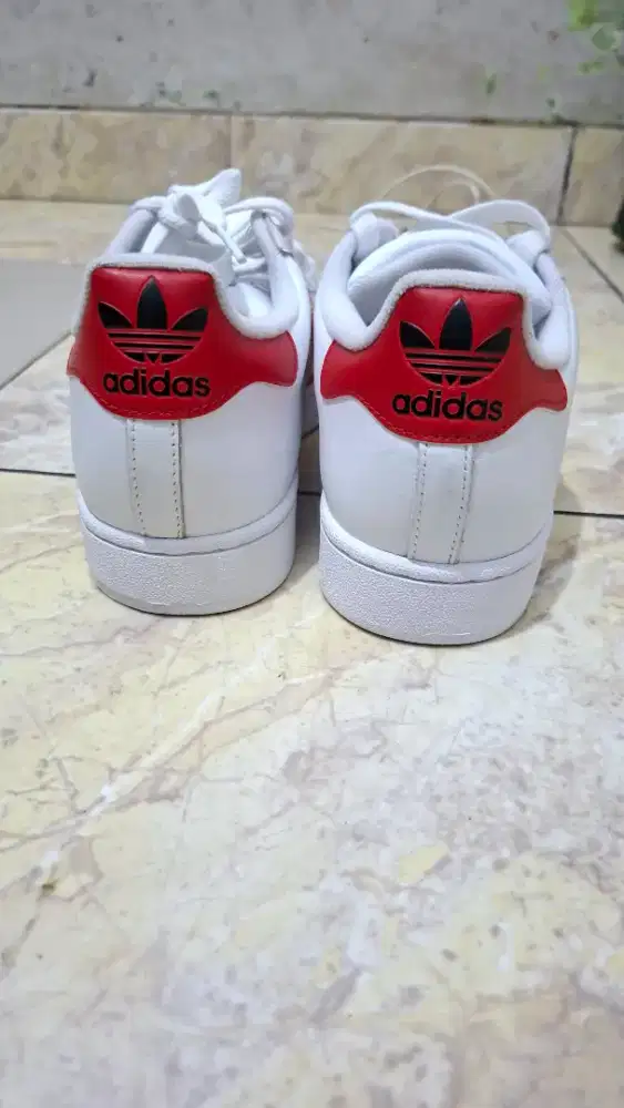 Sepatu Adidas Superstar