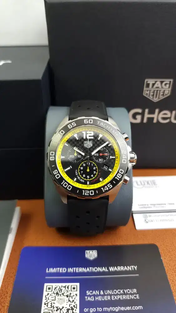 Tag Heuer Formula 1 Carbon Yellow LNIB2022