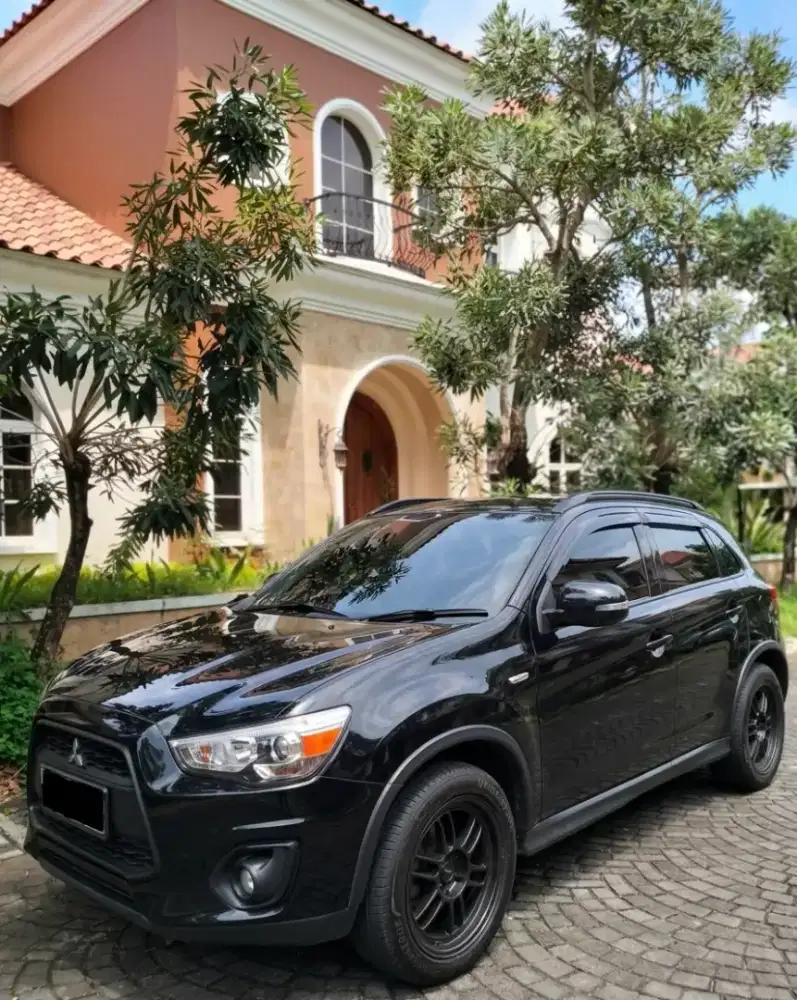 Mitsubishi Outlander sport px low km 2015