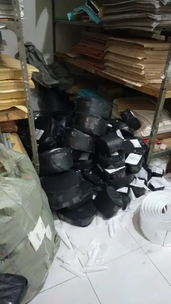 Cari karyawan dan karyawati untuk packing