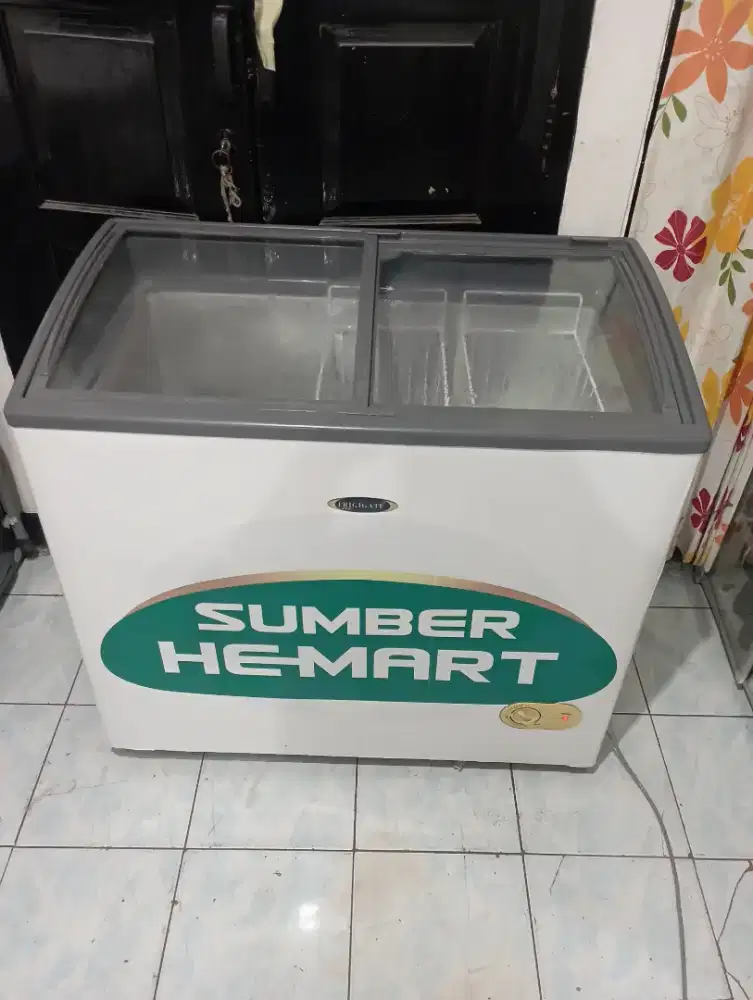 Freezer kaca frigigate 200 liter