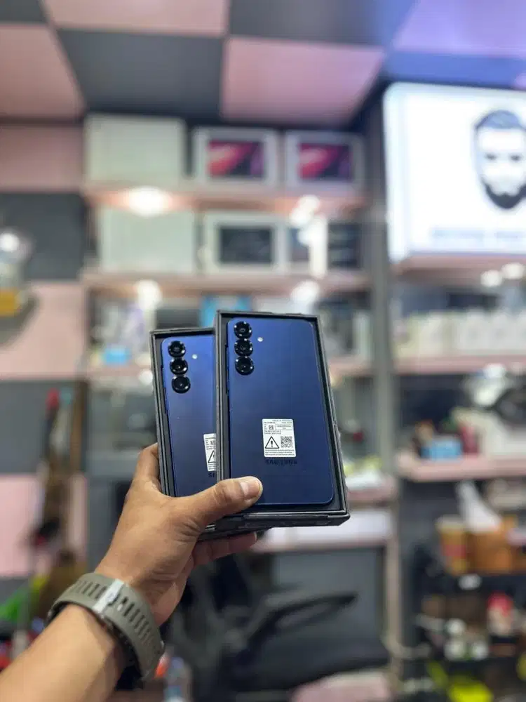 Samsung S25 Plus 5G 12/256Gb Sein Fullset original garansi on likenew