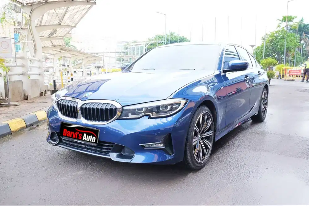 2022 BMW 320i Sport Edition GENAP Km low