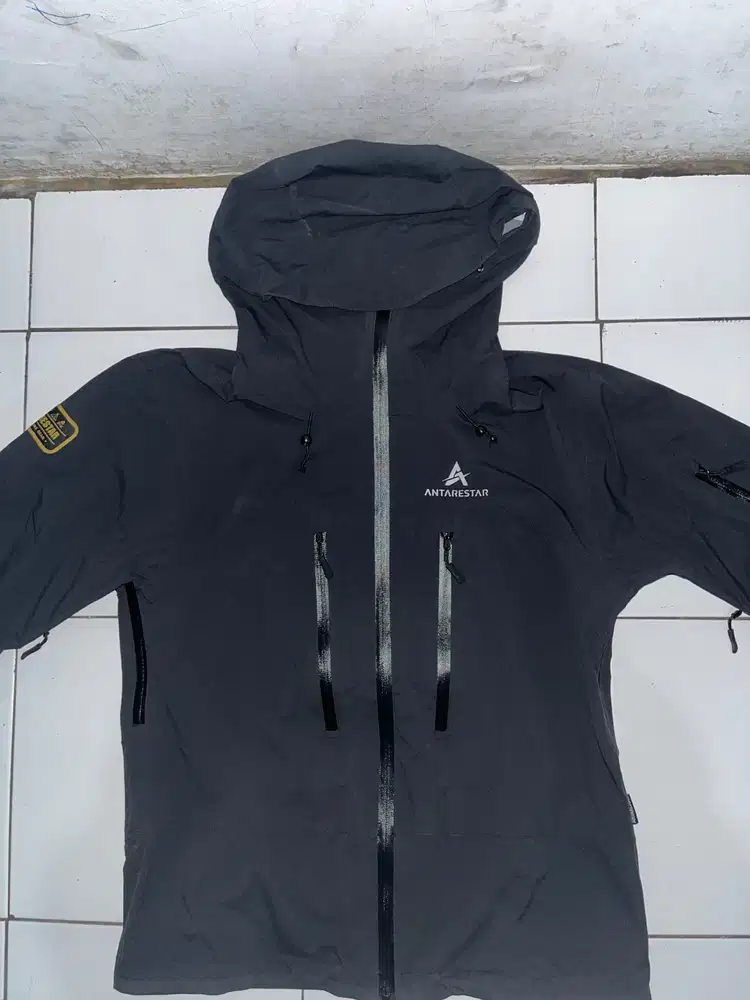 Jaket Antarestar Mandala, warna hitam, ukuran M