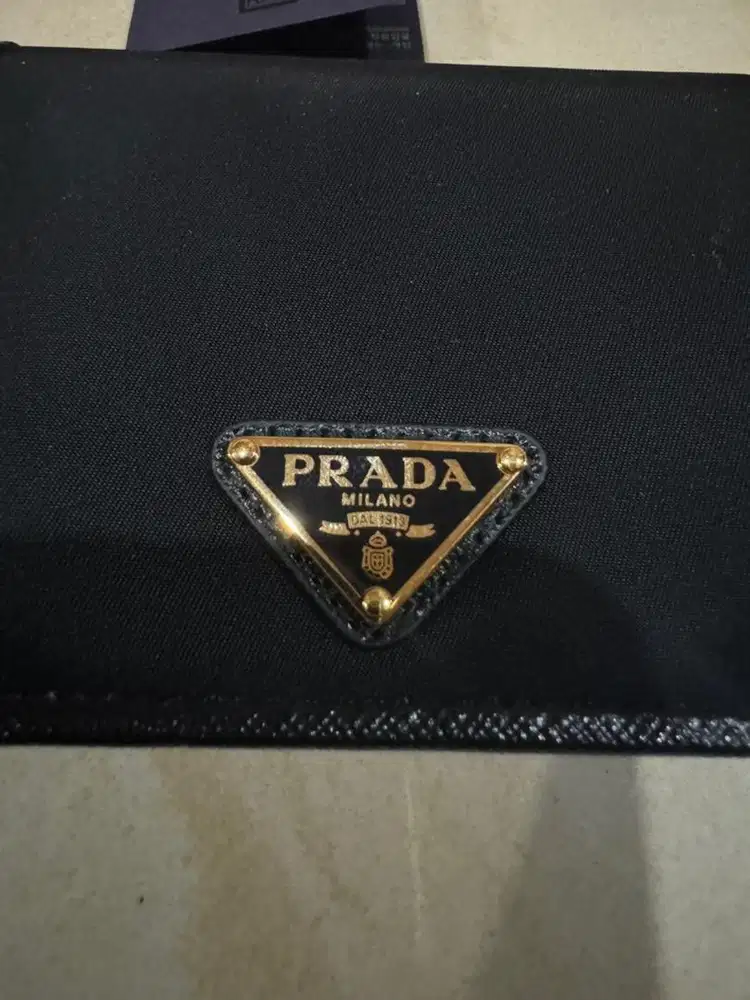 Dompet Prada Triangle Ori 100% siap cek