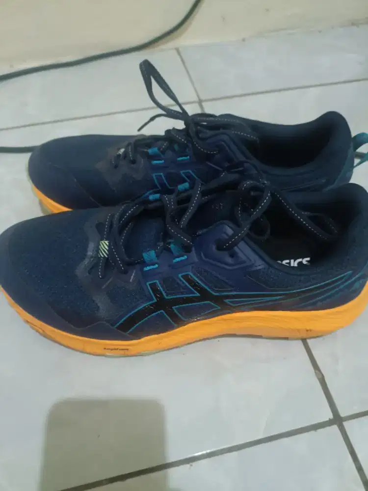 Sepatu asics Gel Sonoma 7