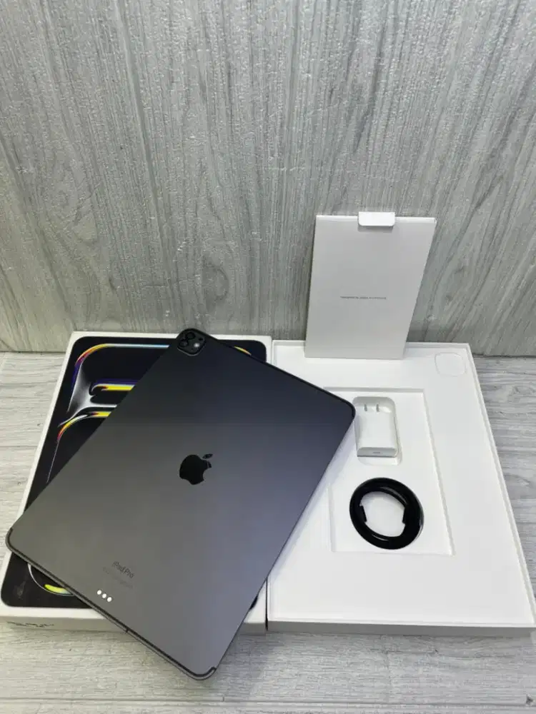 Ipad Pro M4 13inc 256 Black Wifi Inter Second Fullset