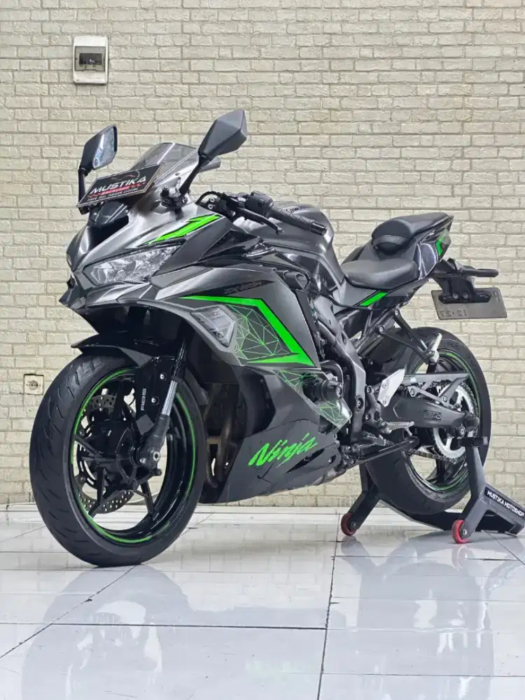 Motosport Viral! Kawasaki ZX25R ABS SE 2022
