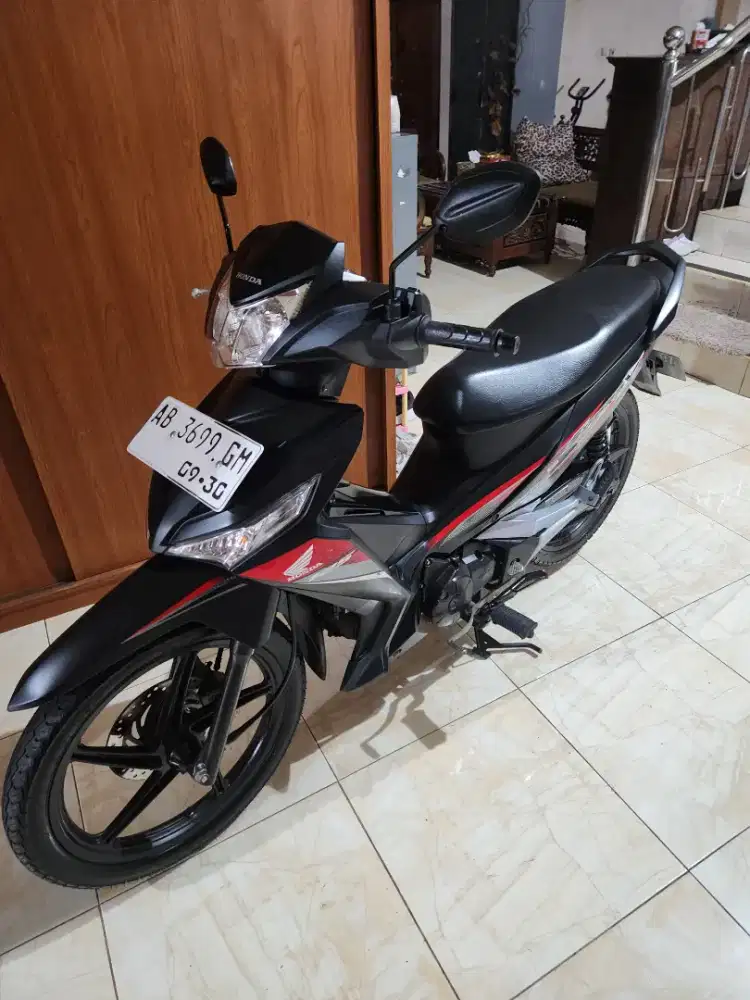 Supra 125 cw f1 2020 hitam gbm wonosari