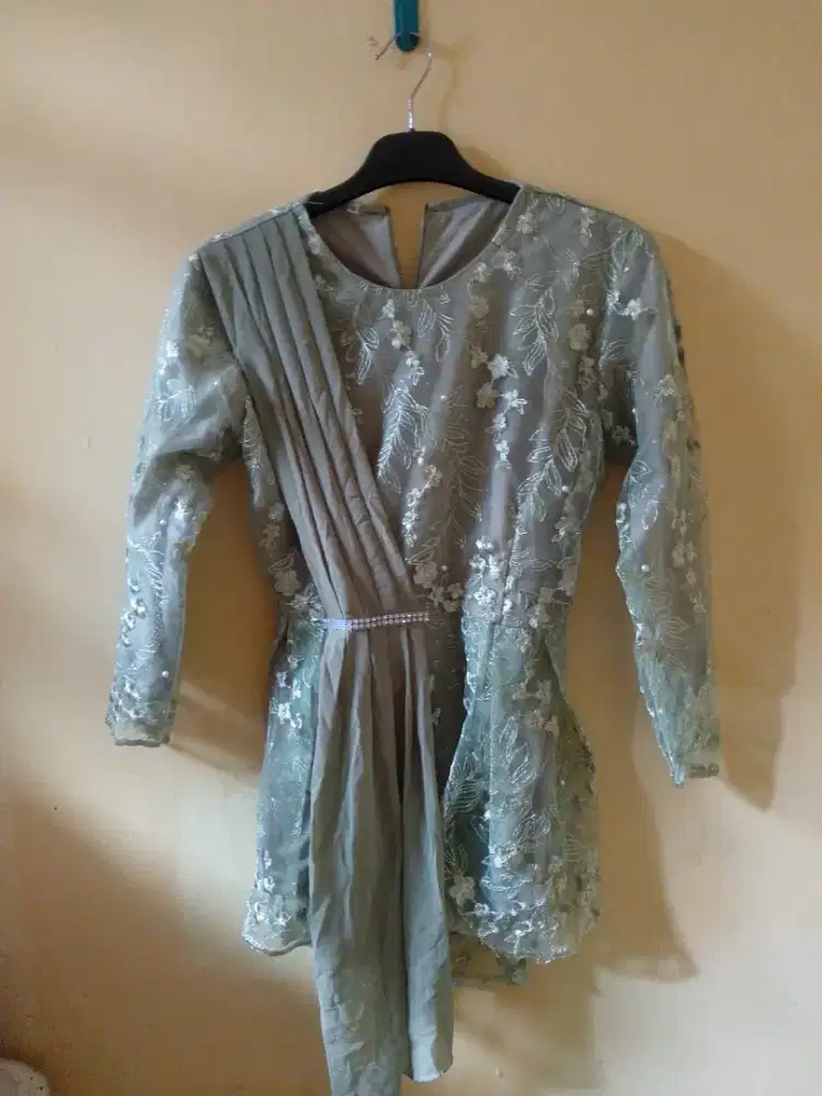 Preloved atasan kebaya sage