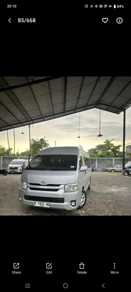 Hiace Commuter 2018