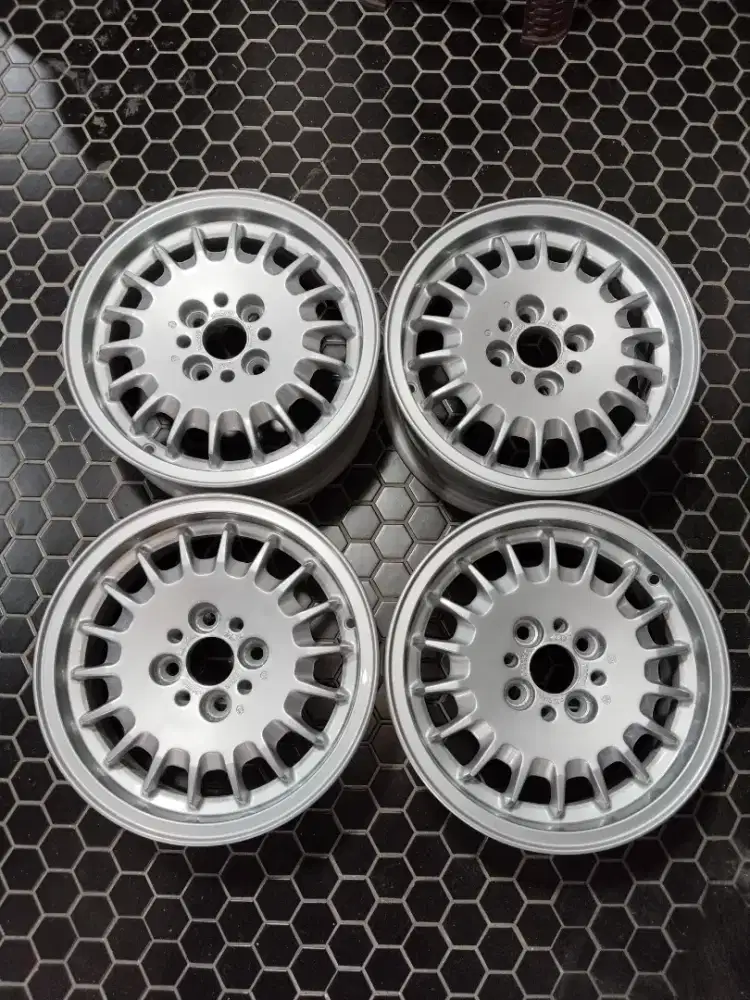Velg BMW e30 R.14 m40 fit to Agya Ayla Brio Wuling Air ev
