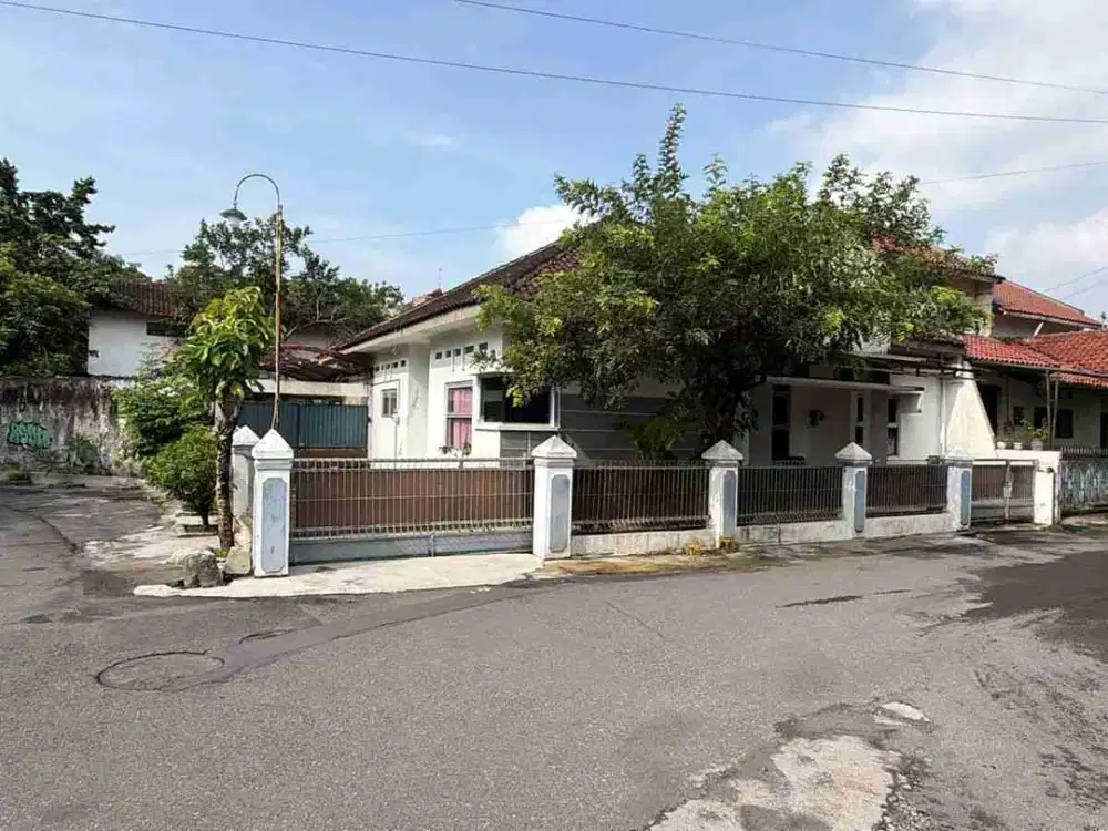 Dijual Tanah Premium Bonus Bangunan Rumah Di Nologaten Dekat Ambarukmo Plaza Yogya