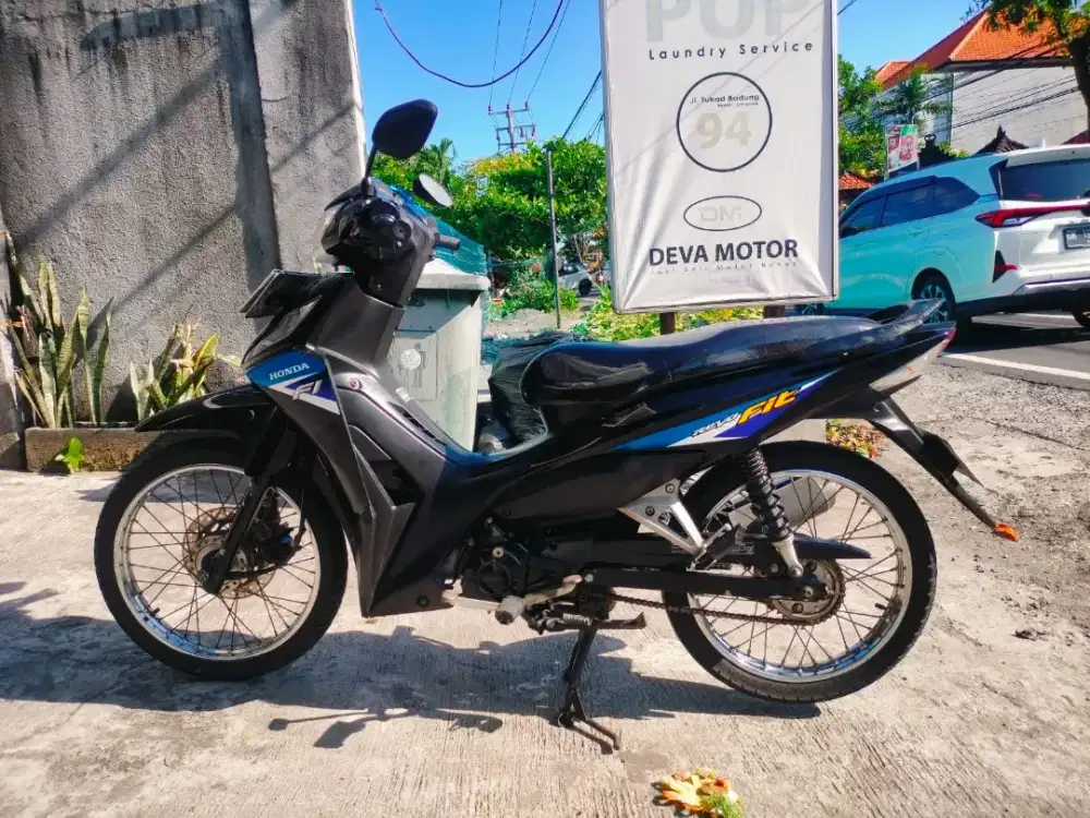 Revo 2022 hitam Deva motor